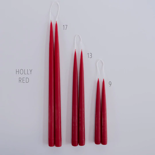 CLASSIC TAPERS HOLLY RED, 13IN